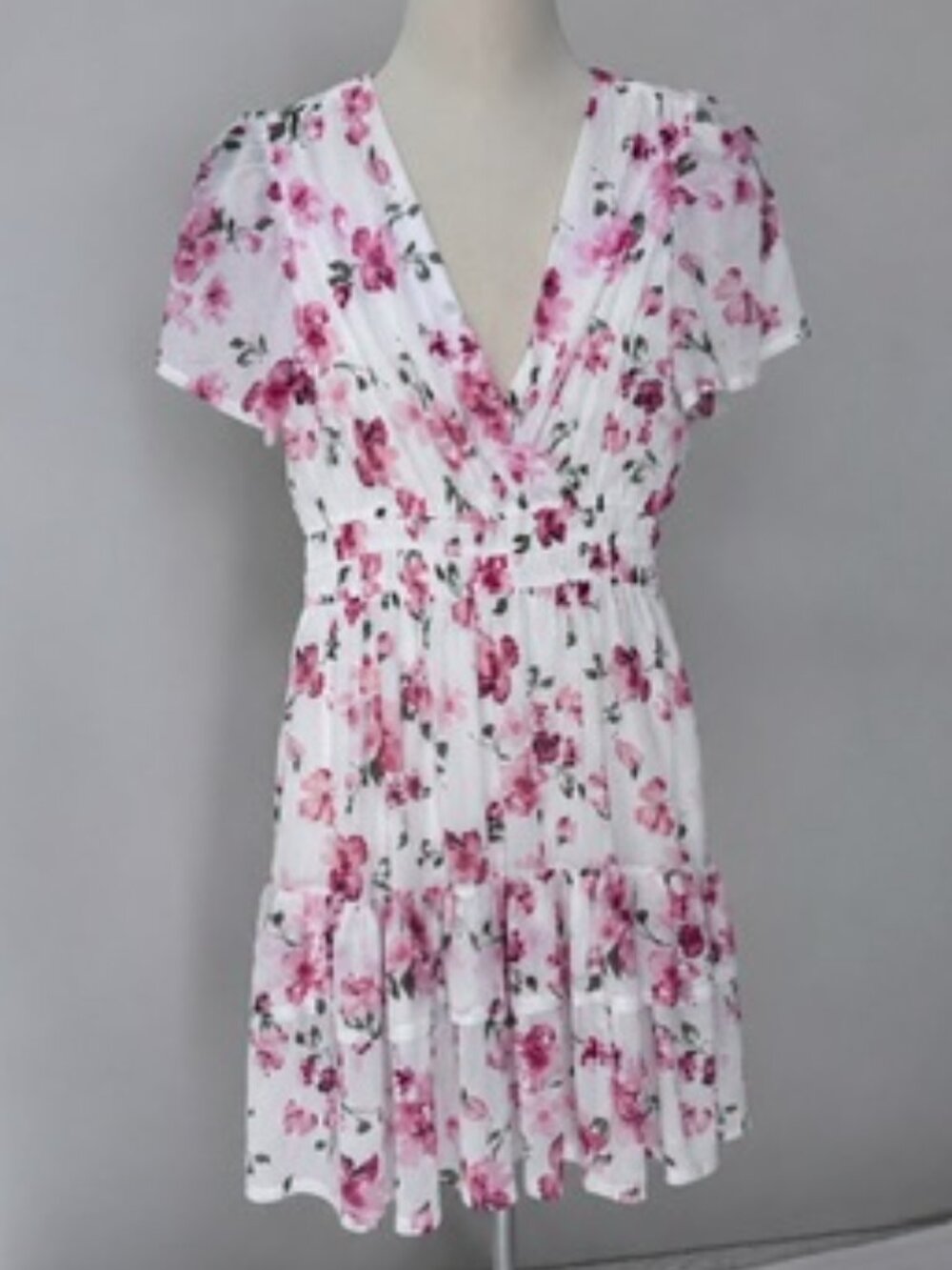 Ember Floral Mini Dress Women M Pink White V Neck Flutter Sleeve Ruffle